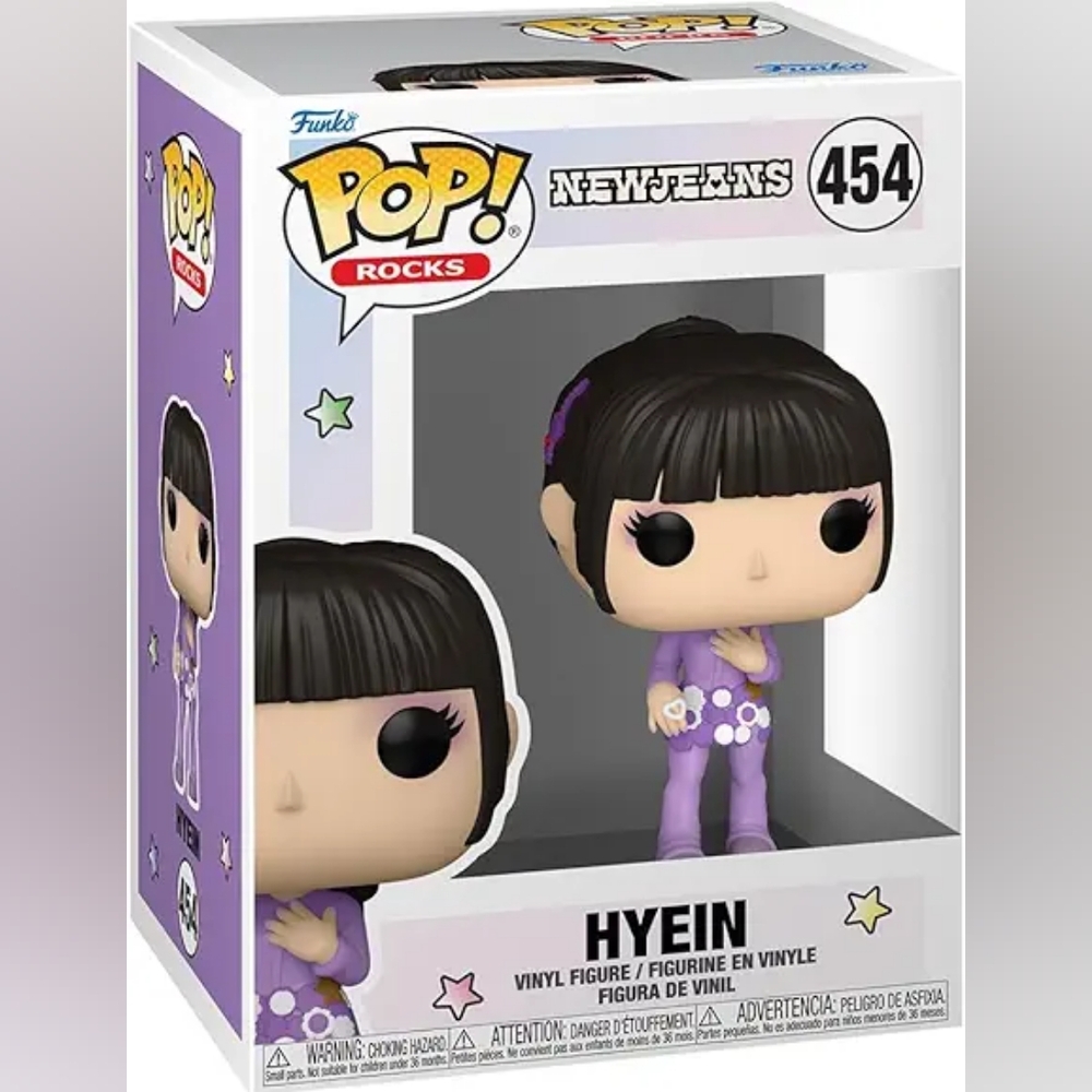 Hyein in Purple Attire